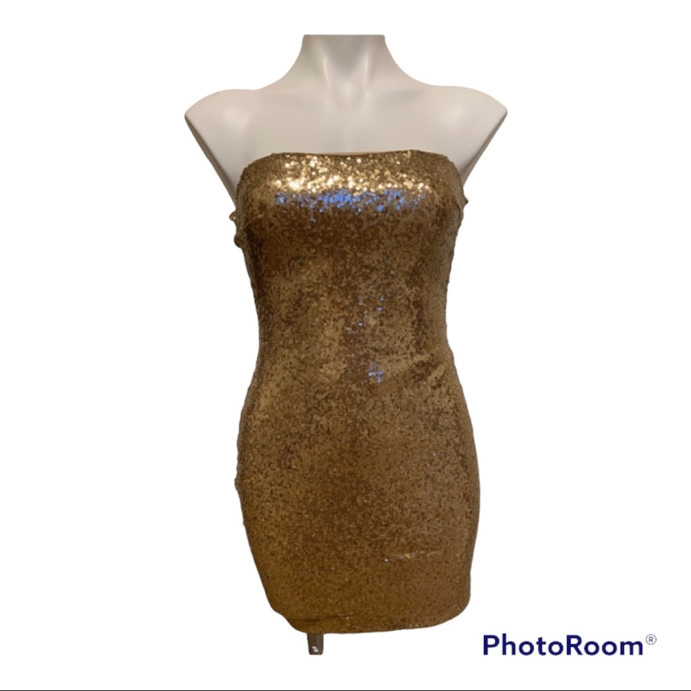 4/25💜 Gold Sequin Mini Dress